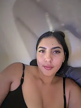 Sofia_Collins-'s cam snapshot