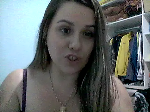 MaraLuxe's cam snapshot