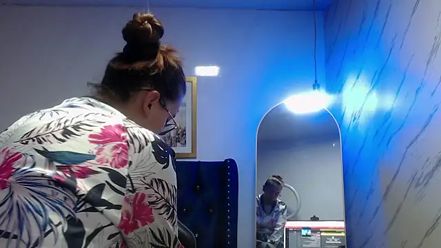 Megan_Hot_v's cam snapshot