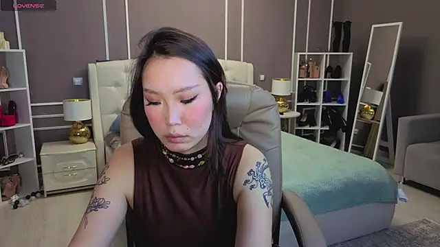 ElinaMotion's cam snapshot