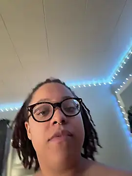 Hazel_eyeddemonx's cam snapshot