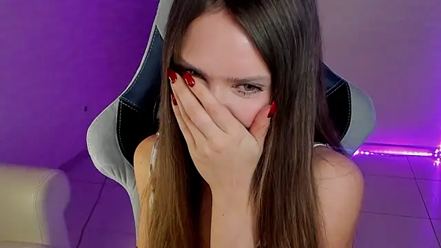 yourArya's cam snapshot