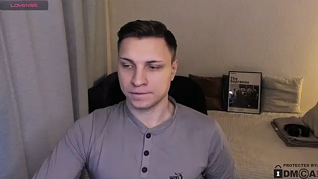 handsome_guy01's cam snapshot