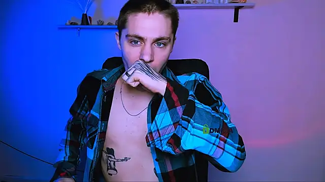 thomas_crow_'s cam snapshot