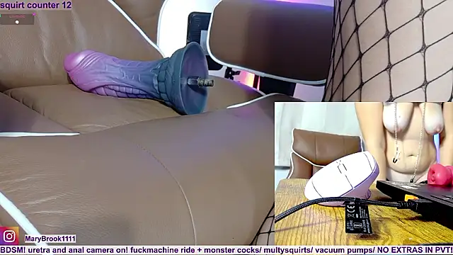 MaryBrook1 live sex cam