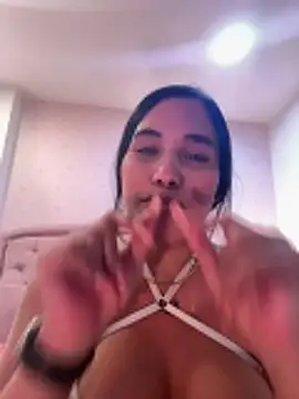 Bella__Wood live sex cam