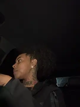 sevynsexysinss's cam snapshot