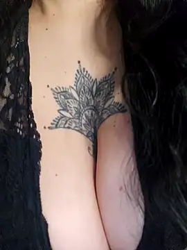 BustyxVixen's cam snapshot