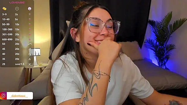 dakottaa_ live sex cam