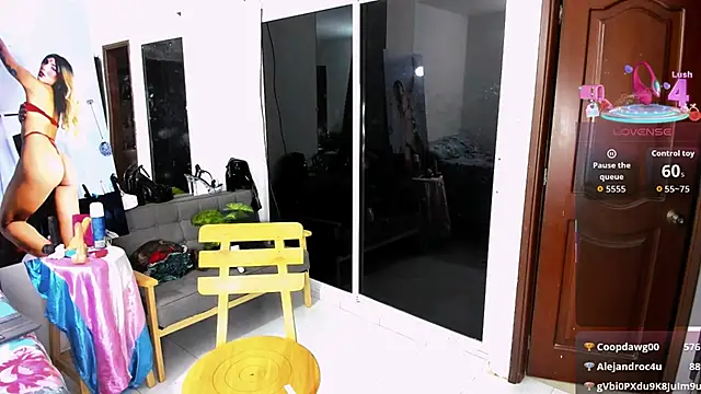 zou_quira live sex cam