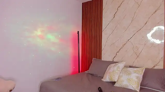 Susy_spark's cam snapshot