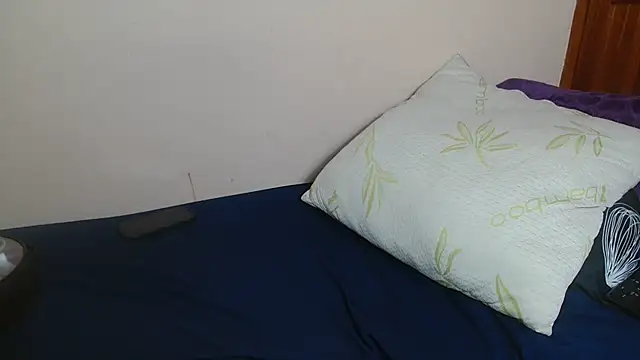 __JuicyAss_'s cam snapshot