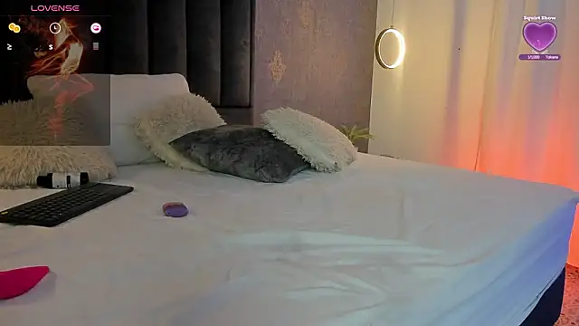 Alejandroo_Montenegro's cam snapshot