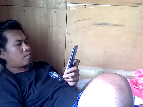 SteveFoxxe's cam snapshot