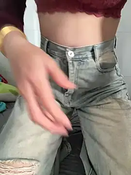 Mikaa_2k's cam snapshot