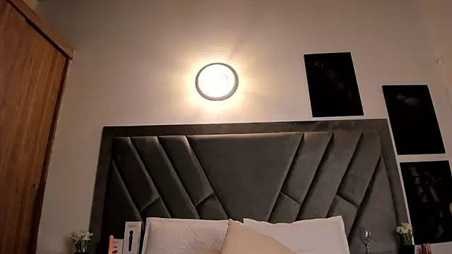 brenda_nova18's cam snapshot