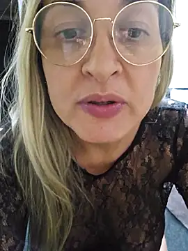 bellafortune51's cam snapshot