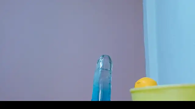 zoe_Nolimits18's cam snapshot