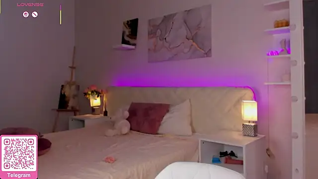 ShyEmma_'s cam snapshot