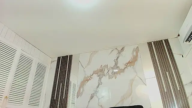 MayaBaker's cam snapshot