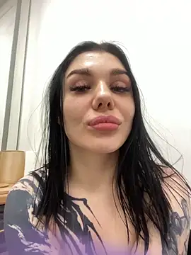 MaeveMoon live sex cam