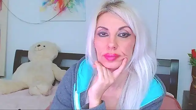 HoneyLara's cam snapshot