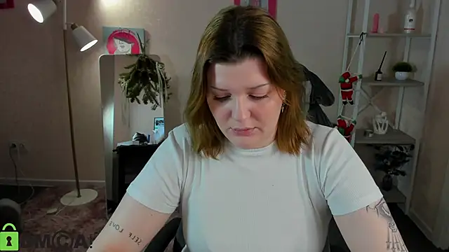 Michele_Greenn's cam snapshot