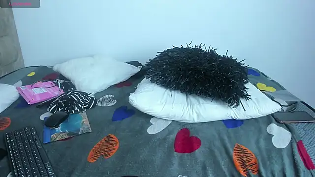 solesito_hotx's cam snapshot