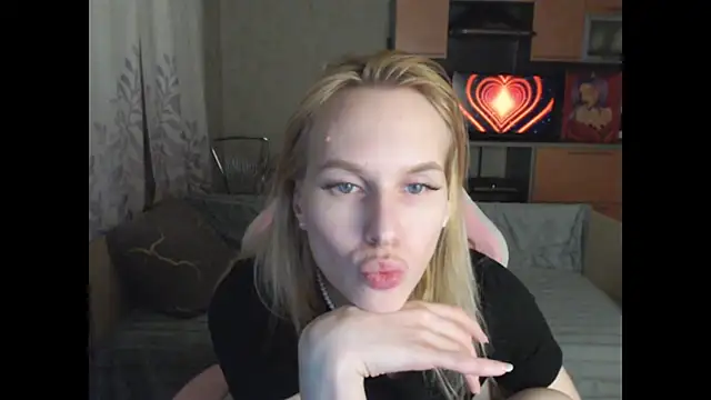 Elsa_Li's cam snapshot