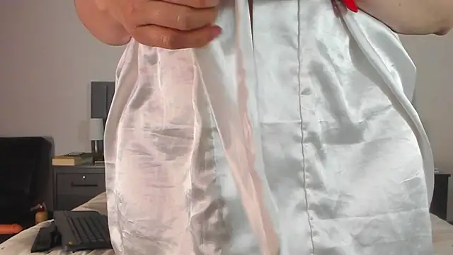 adriana71 live sex cam