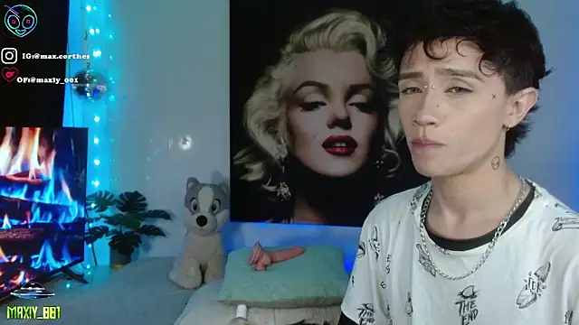 maxiy_001 live sex cam