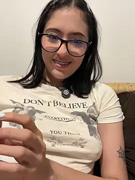 HinaSweet's cam snapshot