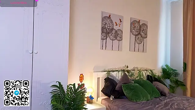 oliviabr0wn0's cam snapshot