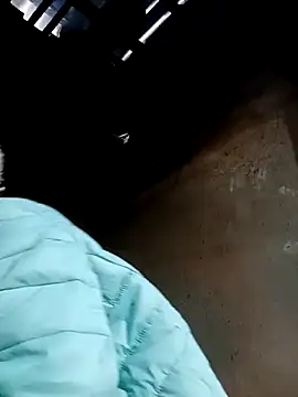 Rose-222's cam snapshot