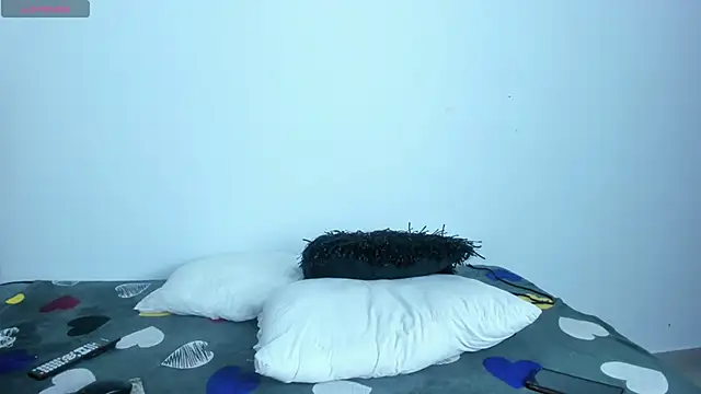 solesito_hotx's cam snapshot