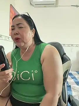 Alinat_'s cam snapshot