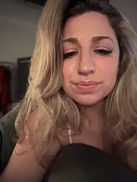 miamellycious live sex cam