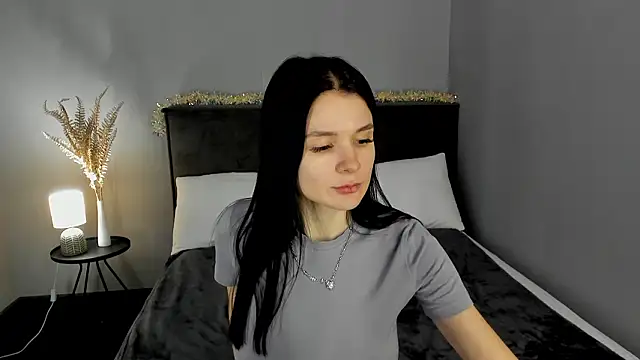 SkinyJoys's cam snapshot