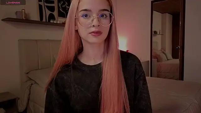 Roxxy_mora's cam snapshot