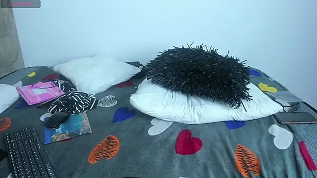 solesito_hotx's cam snapshot