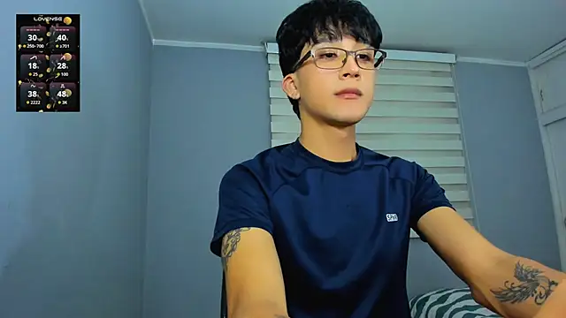 tom_Howard live sex cam