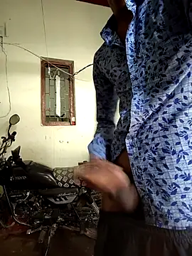 RAYI_Queen_4's cam snapshot