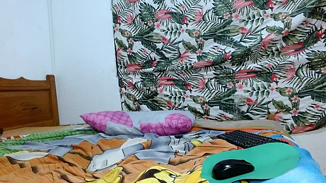 smallkarlakarla's cam snapshot