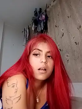 mia_hottie2210's cam snapshot