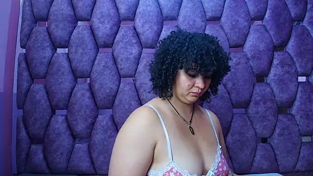 AlaSmith's cam snapshot