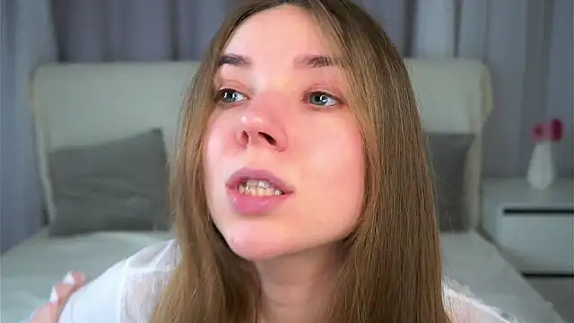 KarriBrownd's cam snapshot