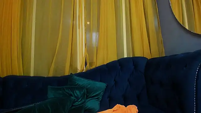 ZyroNight live sex cam