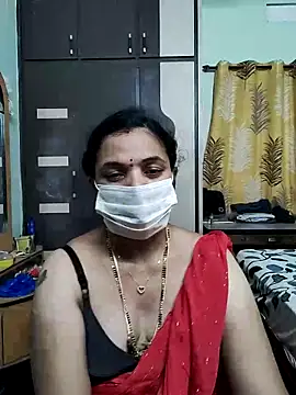 bhavyasri_55's cam snapshot