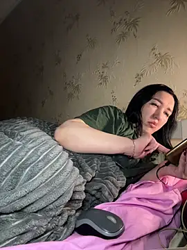 Naughtbaby_2025's cam snapshot