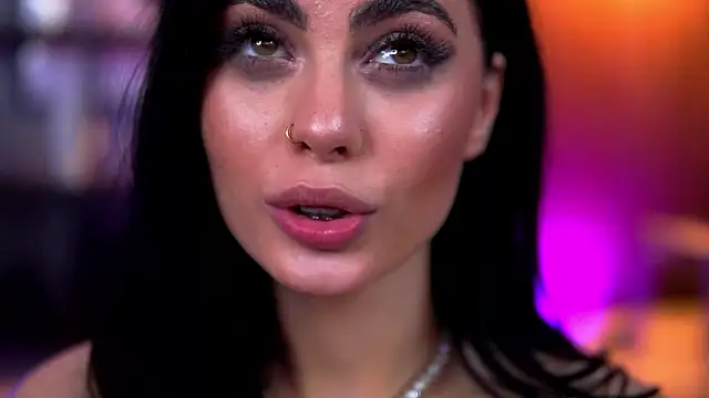 RavennaDArcy live sex cam